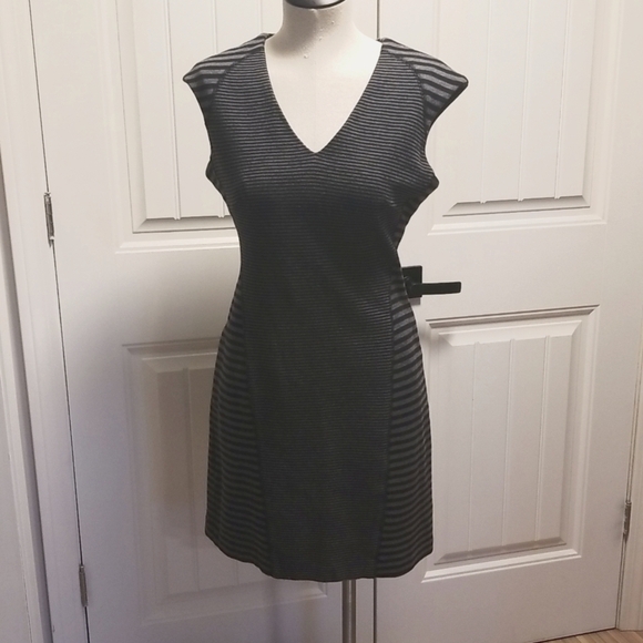Calvin Klein Dresses & Skirts - Calvin Klein Size 6 Dress Casual Office Midi Form Fitting Kick Pleat Gray Black